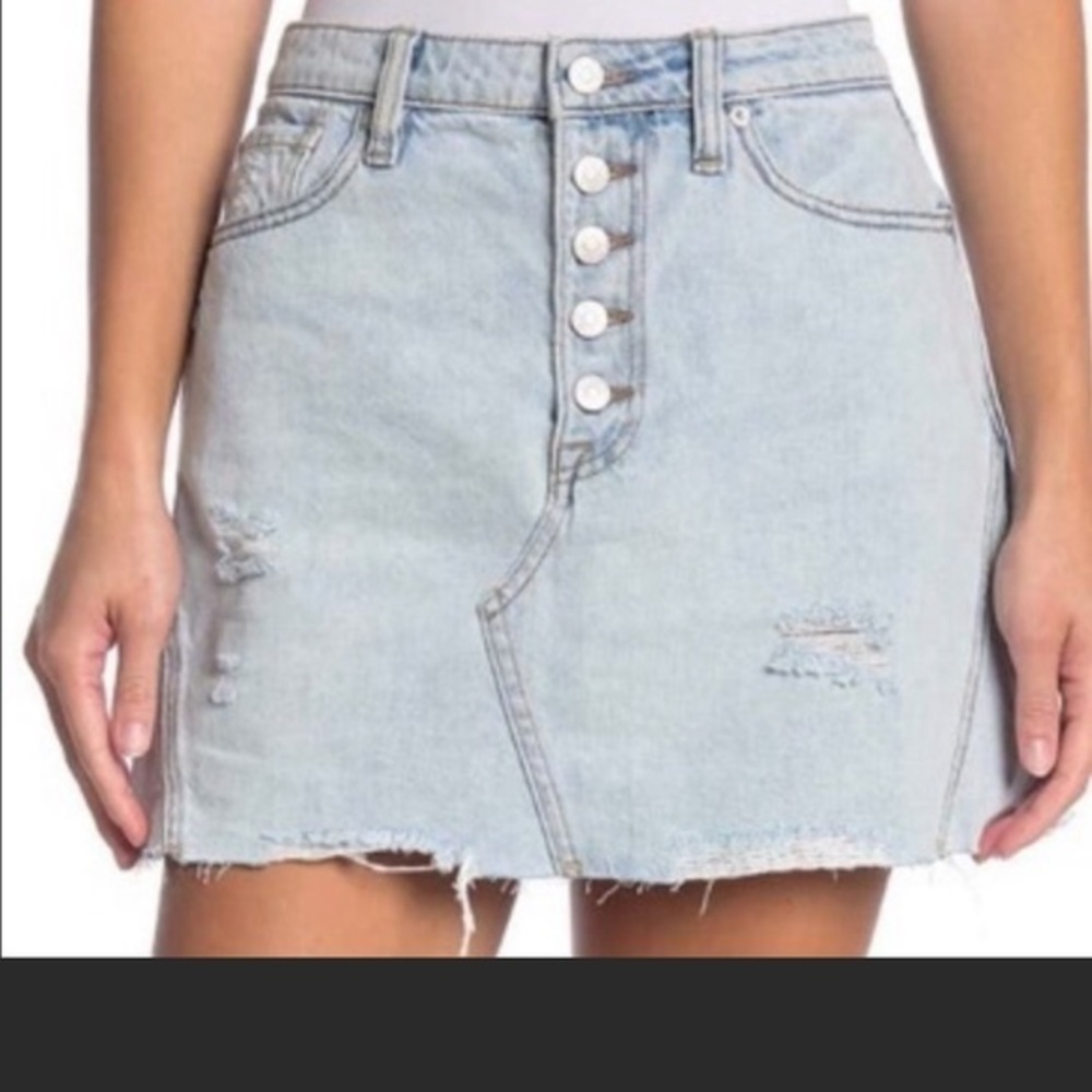 FREE PEOPLE Montauk Mini Denim Distress Skirt.Size 27 New with tags